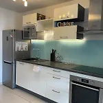 Modern Flat Nicea