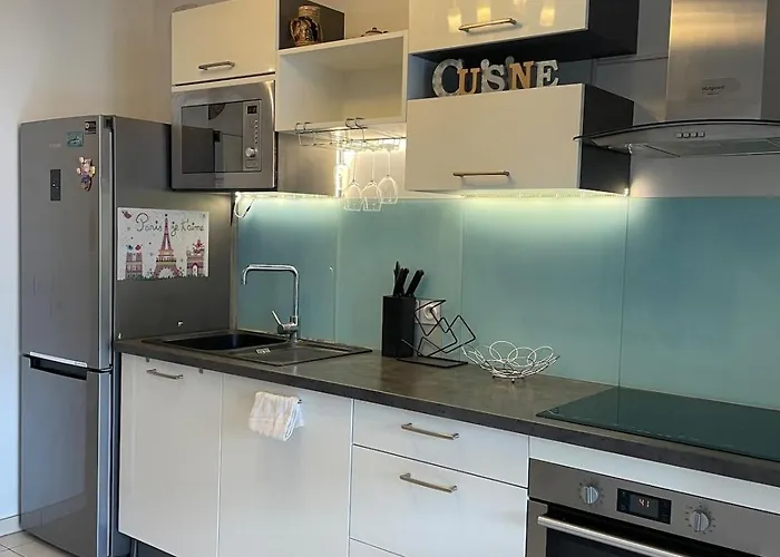 Modern Flat Niza