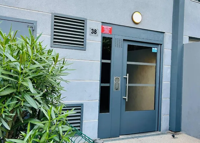 Modern Flat Nizza