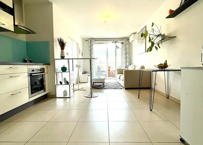 Modern Flat * Nice